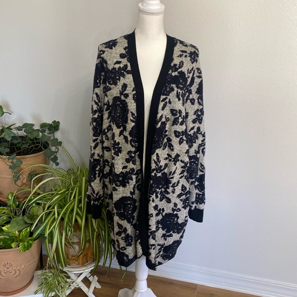 🌸Lane Bryant Long Cardigan🌸